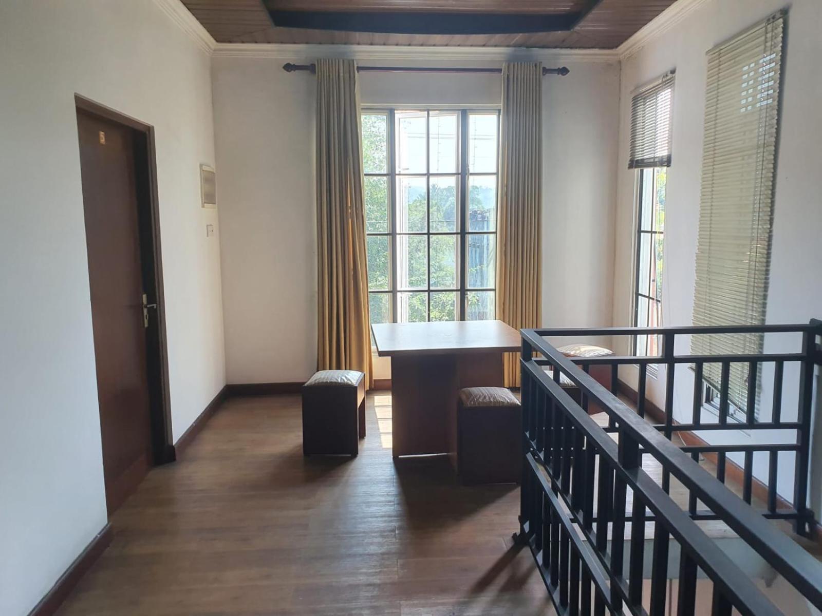 The Empire Inn Ratnapura Dış mekan fotoğraf